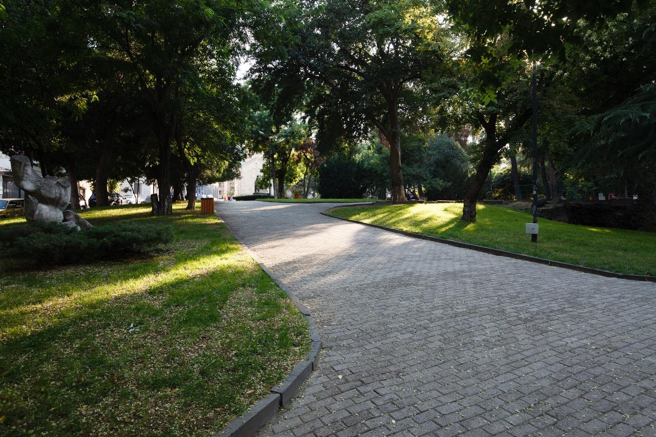 Garden Side Tbilisi Ξενοδοχείο Εξωτερικό φωτογραφία