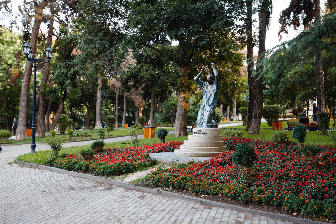 Garden Side Tbilisi Ξενοδοχείο Εξωτερικό φωτογραφία