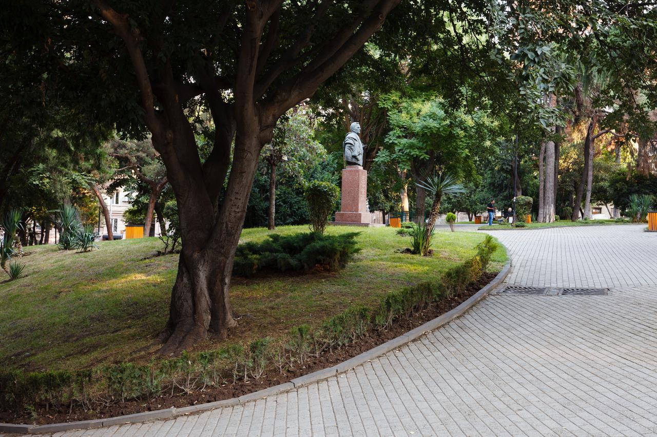 Garden Side Tbilisi Ξενοδοχείο Εξωτερικό φωτογραφία